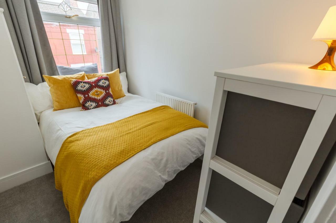Sapphire Home Stay Liverpool Ngoại thất bức ảnh