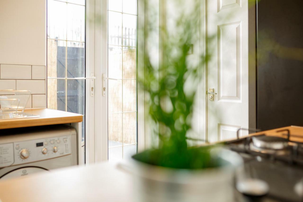 Sapphire Home Stay Liverpool Ngoại thất bức ảnh